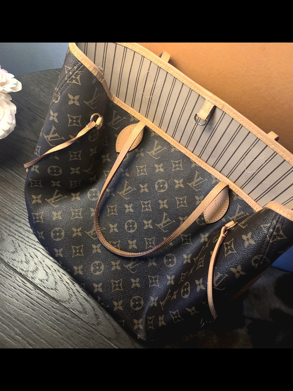 Louis Vuitton Monogram Canvas Tote in Brown with Tan Trim - Picture 12 of 16